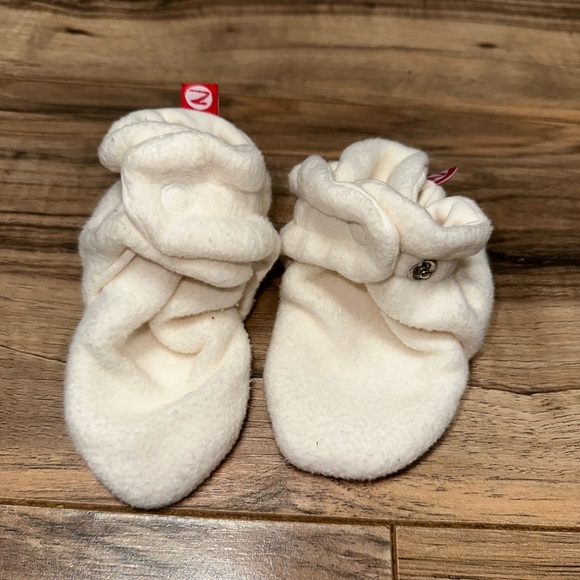 Zutano Other - Zutano Cream Baby Walker Shoes